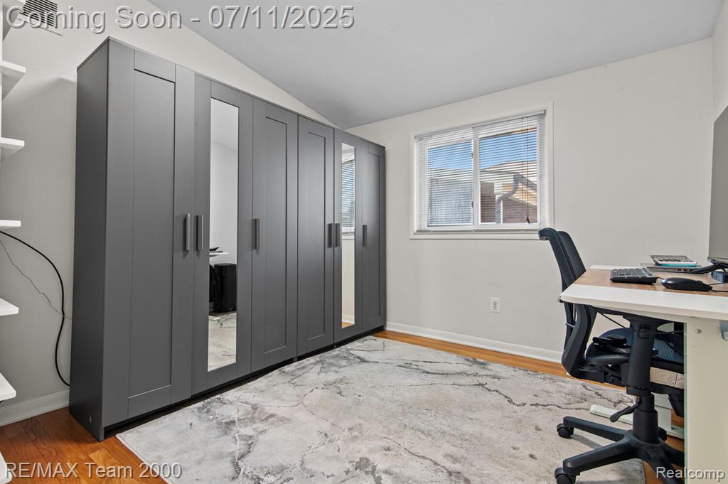 9756 Buckingham Avenue, Allen Park, MI 48101 — Photo 13
