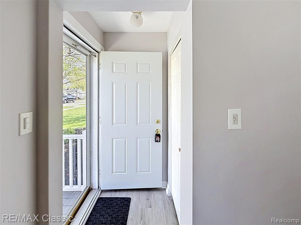 28455 Birchlawn Street, Garden City, MI — Photo 3