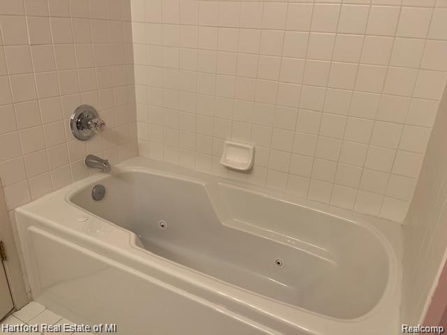 402 Mulberry Drive, Commerce Twp, MI 48390 — Photo 20