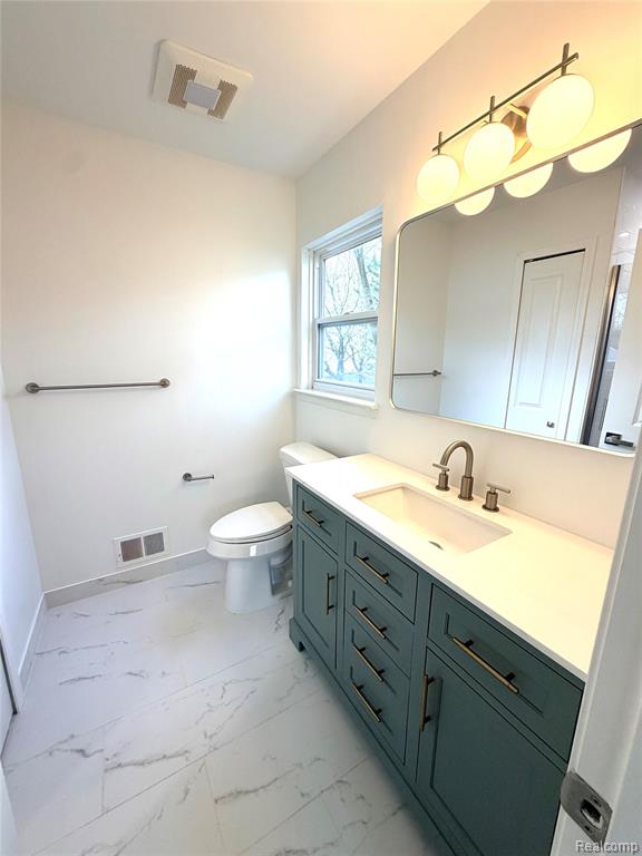 845 Canter Lane, Auburn Hills, MI 48326 — Photo 13