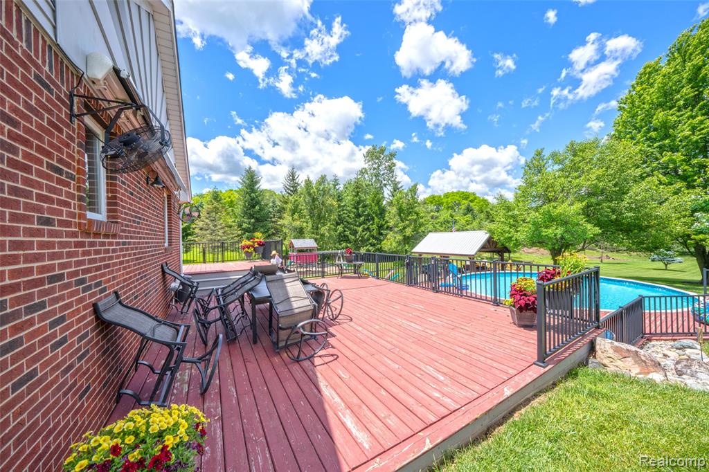 5233 Crawford Road, Dryden, MI 48428 — Photo 18