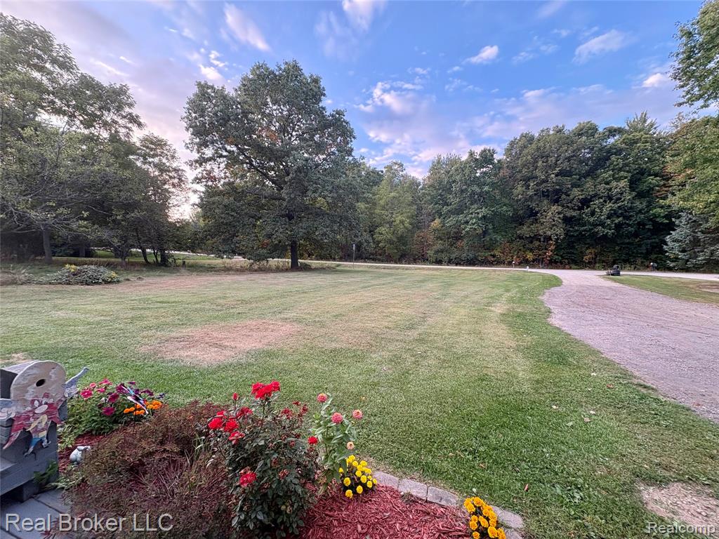 3725 Bronson Lake Road, Lapeer, MI 48446 — Photo 25