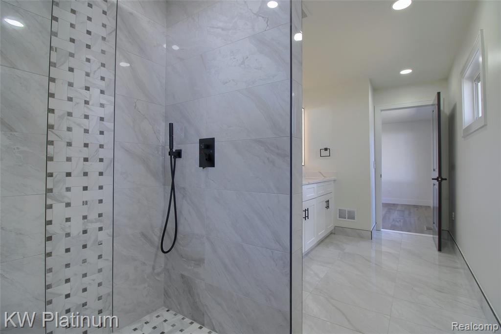 20121 Woodingham Drive, Detroit, MI 48221 — Photo 19