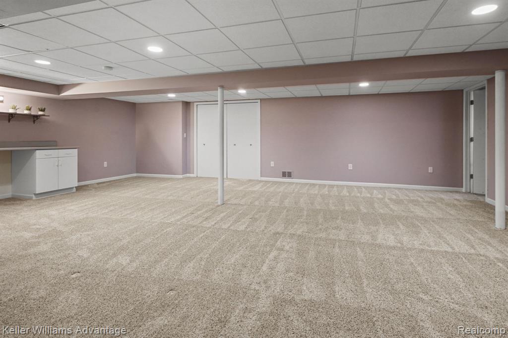 390 Mulberry Drive, Commerce Twp, MI 48390 — Photo 30