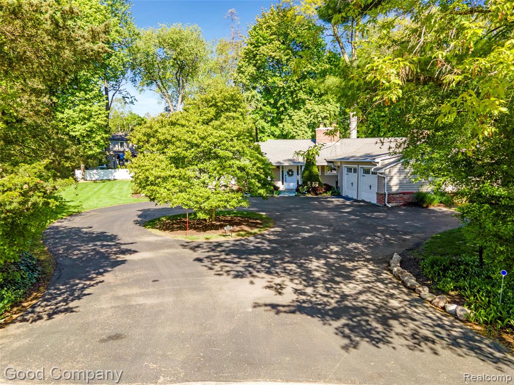 4230 Orchard Way, Bloomfield Hills, MI 48301 — Photo 45