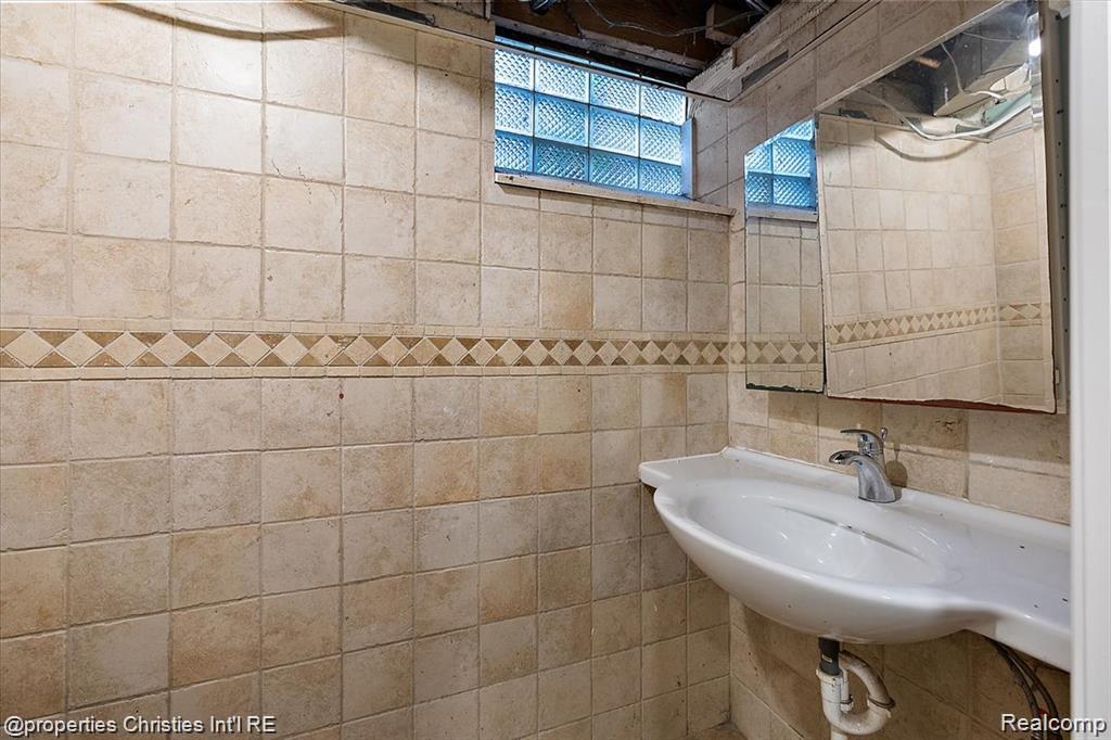 18934 FAIRFIELD Street, Detroit, MI 48221 — Photo 67