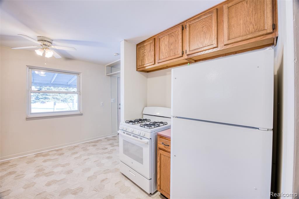 6942 Janet Street, Taylor, MI 48180 — Photo 12