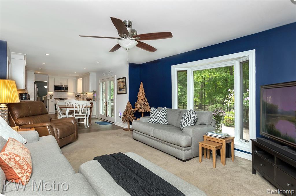 635 Timberline Drive, Rochester Hills, MI 48309 — Photo 19