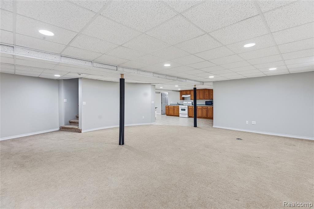 49783 Golden Park Drive, Utica, MI 48315 — Photo 49