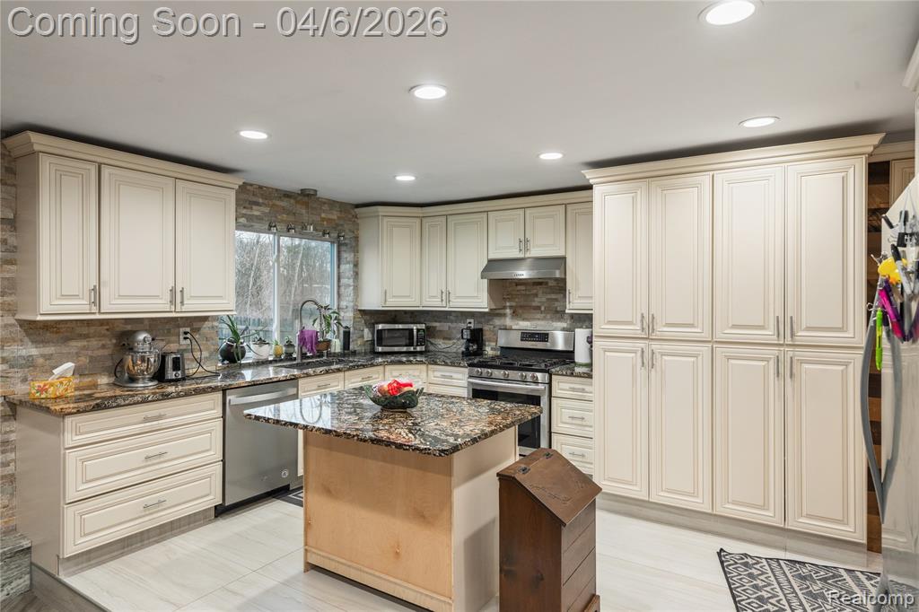 15701 Middlebelt Road, Romulus, MI 48174 — Photo 16