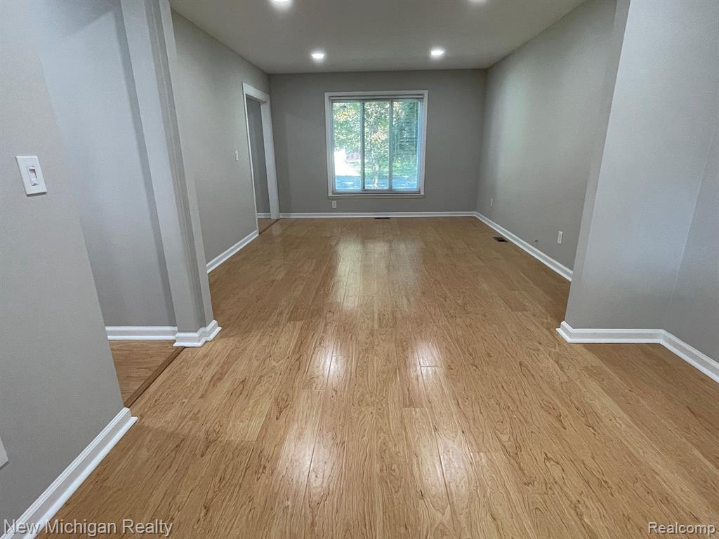 2427 CARRIAGE Way, Ypsilanti, MI 48197 — Photo 26