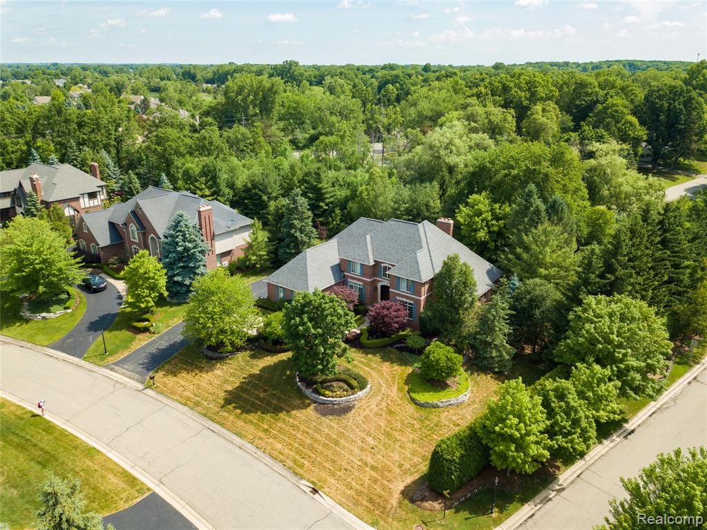 2551 Ginger Court, Bloomfield Hills, MI 48304 — Photo 2