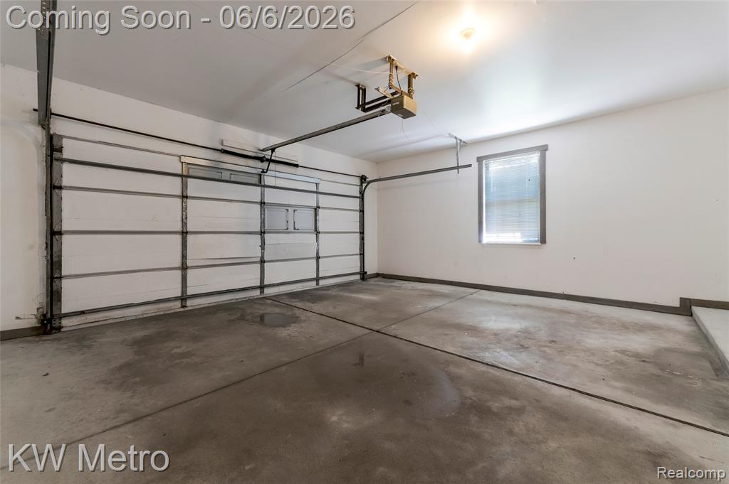 7348 Meadowridge Circle, West Bloomfield, MI — Photo 49