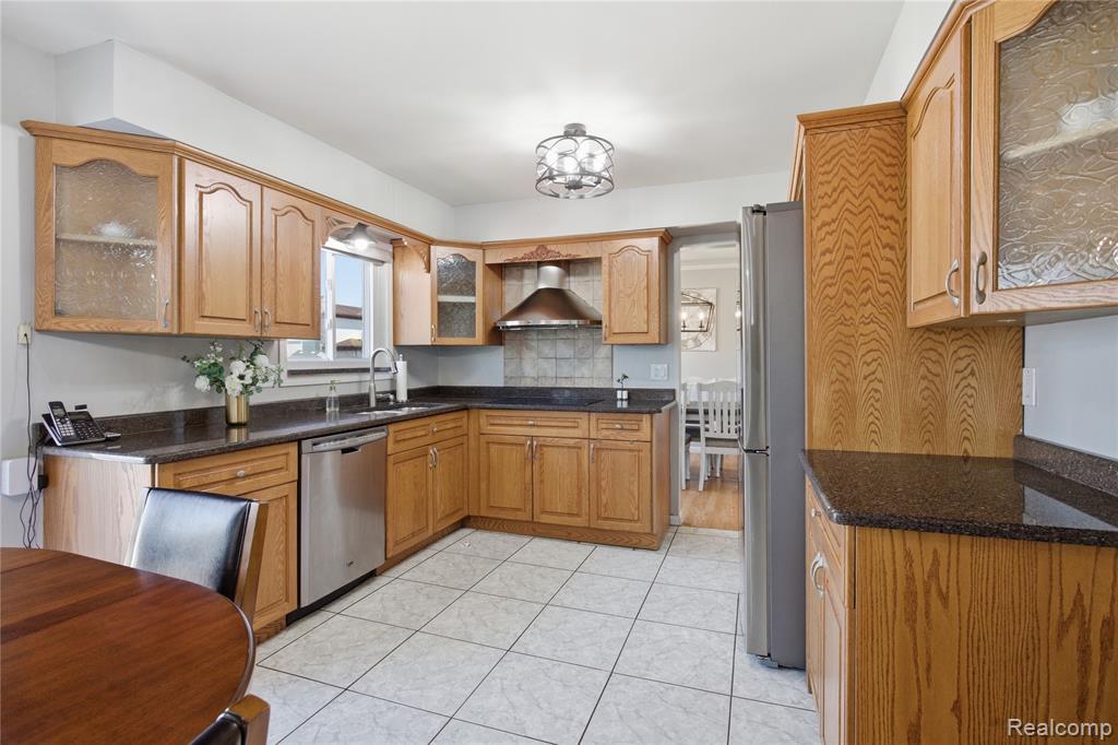 4171 Rose Mary Drive, Sterling Heights, MI 48310 — Photo 15