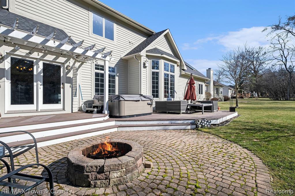 440 RIVER WOODS Drive, Flushing, MI 48433 — Photo 31
