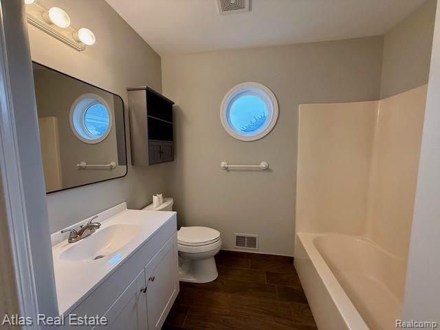 8221 FOX HOLLOW Road, Goodrich Vlg, MI — Photo 14