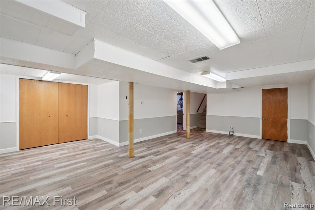 15590 Buckingham Avenue, Beverly Hills, MI 48025 — Photo 23