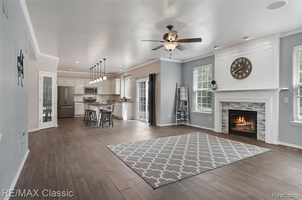 6323 Moonstone Dr, Grand Blanc, MI 48439 — Photo 9