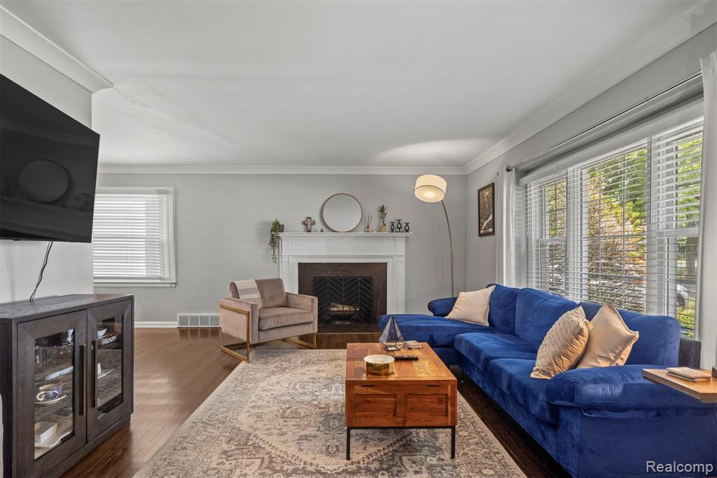 6 Berwick Lane, Dearborn, MI 48120 — Photo 6