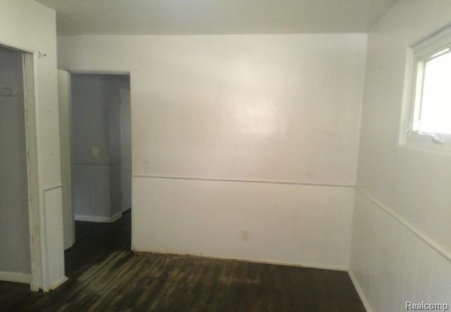 433 Crestview Street, Flushing, MI 48433 — Photo 18