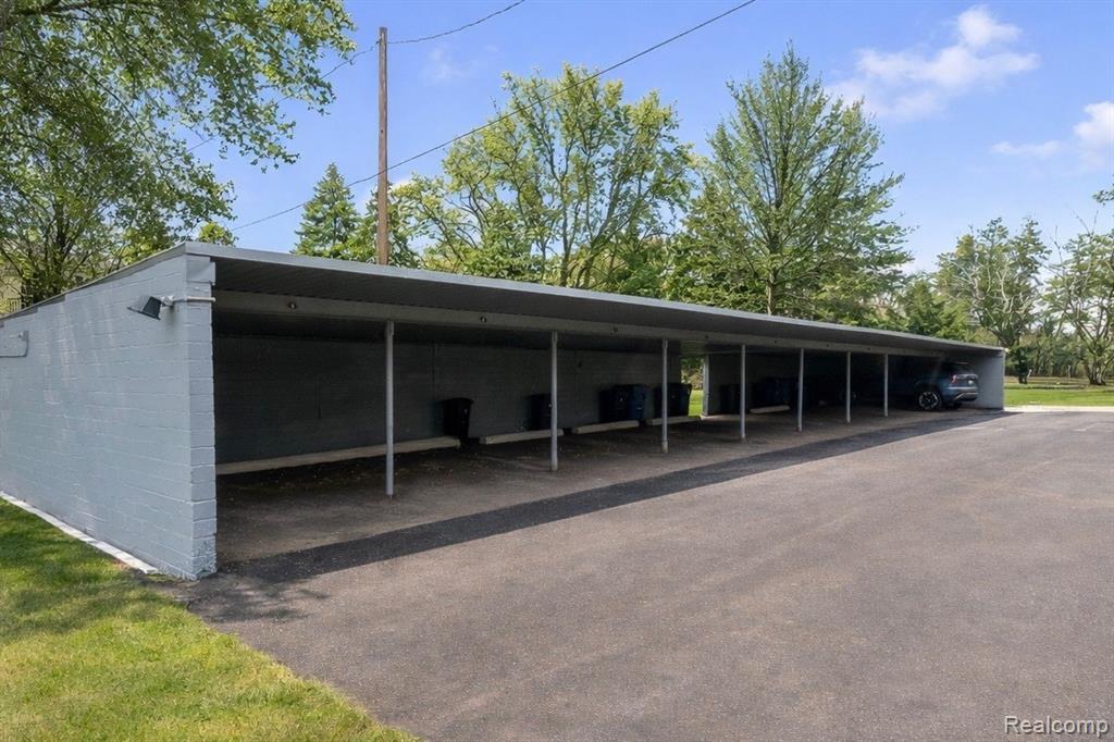 100 W Hickory Grove Road, A2, Bloomfield Hills, MI 48304 — Photo 13