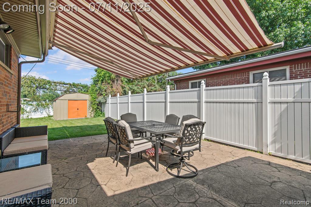 9756 Buckingham Avenue, Allen Park, MI 48101 — Photo 30