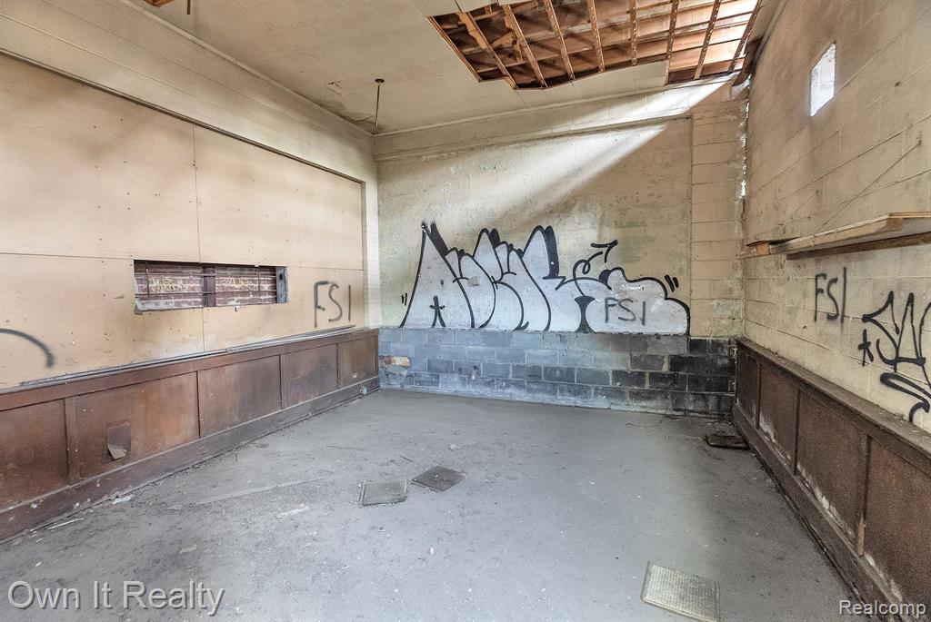 8616 Grinnell Street, Grosse Pointe, MI, 48213