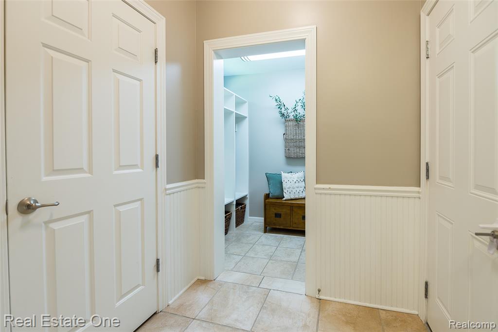 7155 Campbell Mills Court, Brighton, MI 48116 — Photo 18