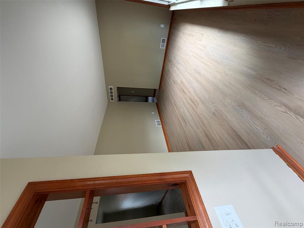1244 E Dallas Avenue, Madison Heights, MI 48071 — Photo 2