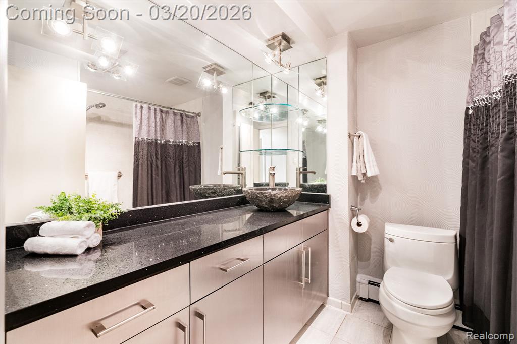 5832 Shaun Road, West Bloomfield, MI — Photo 26