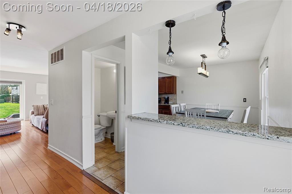 37816 Charter Oaks Boulevard, Clinton Twp, MI 48036 — Photo 11