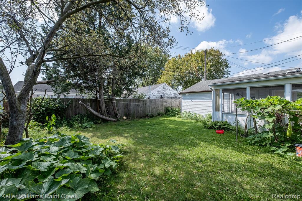 5134 Canterbury Lane, Warren, MI 48092 — Photo 39