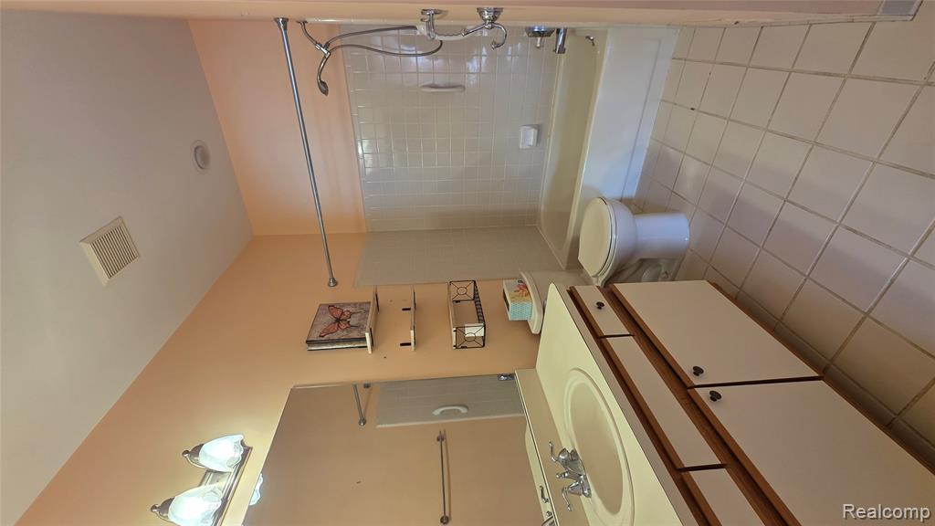 41635 Blair Drive, Novi, MI — Photo 2