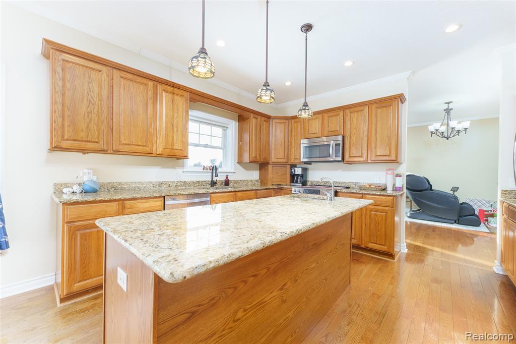 4695 Emerald Valley Loop, Fowlerville, MI 48836 — Photo 11