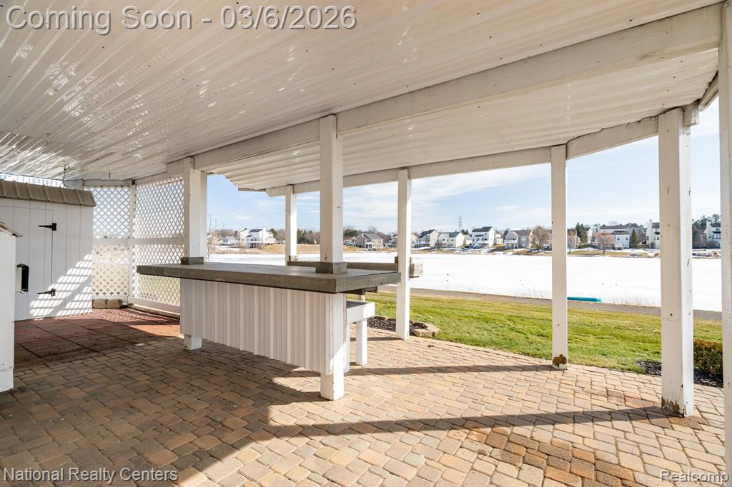1015 Watersedge Court, Oxford, MI 48371 — Photo 46