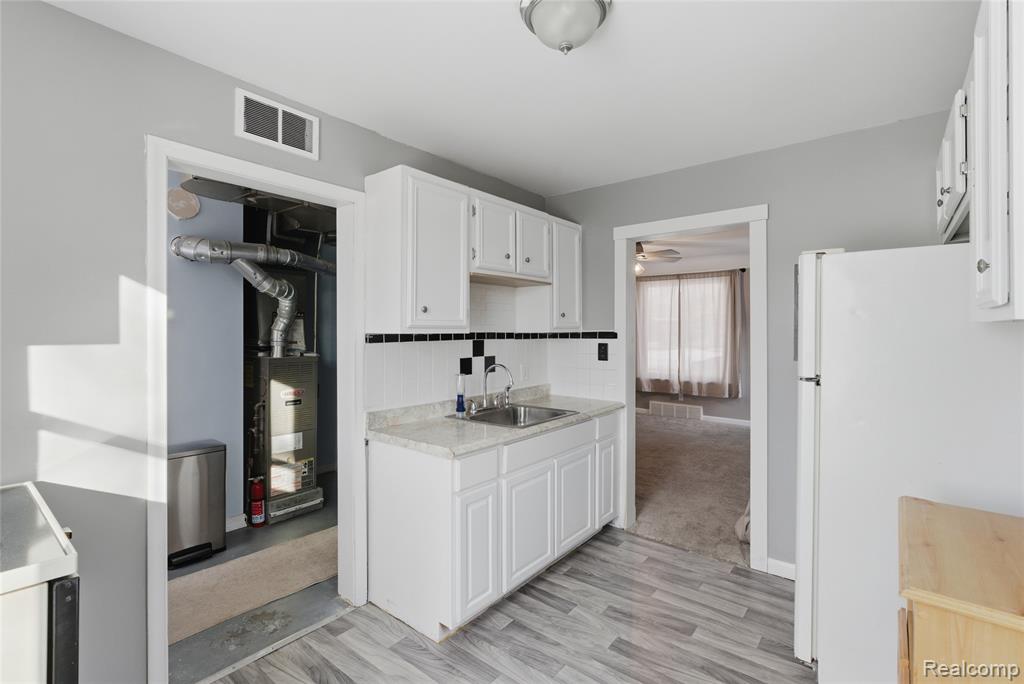 22785 Schroeder Avenue, Eastpointe, MI 48021 — Photo 7