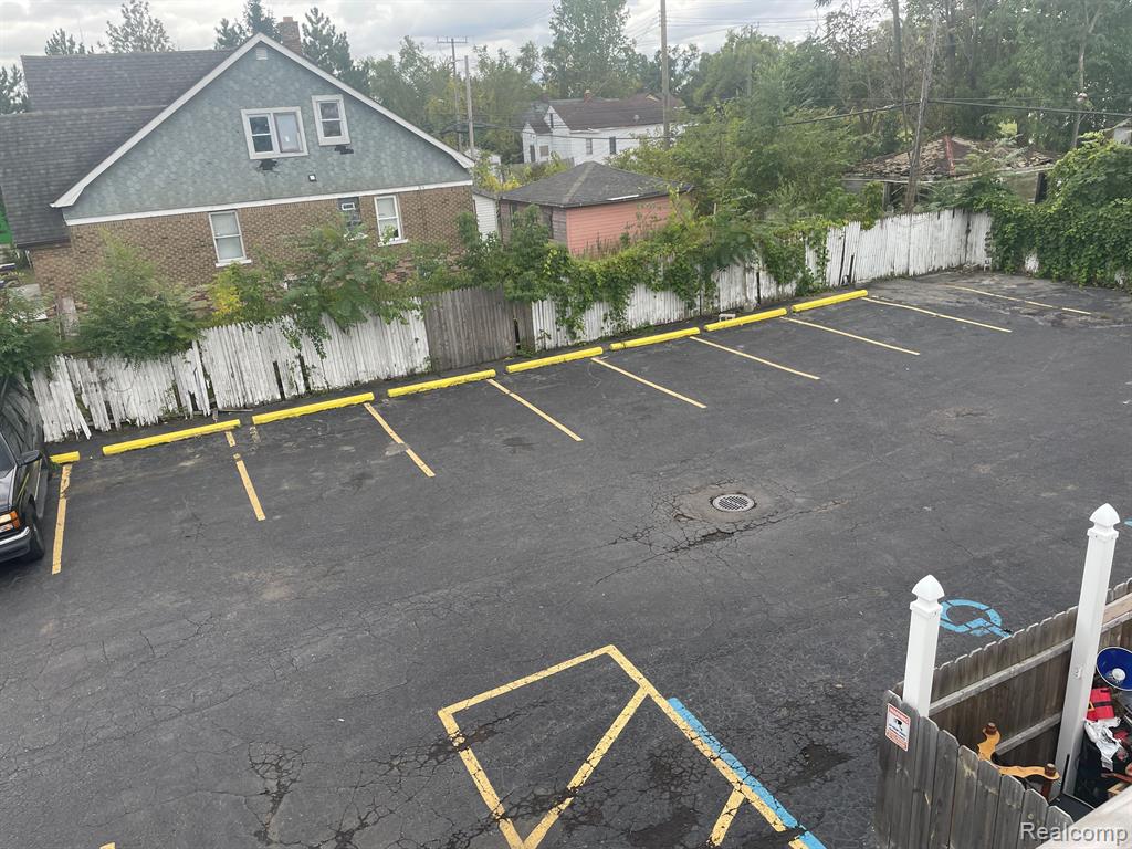 13837 Conant Street, Hamtramck, MI, 48212