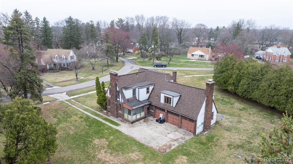 26470 Meadowood Court S, Lathrup Village, MI 48076 — Photo 4