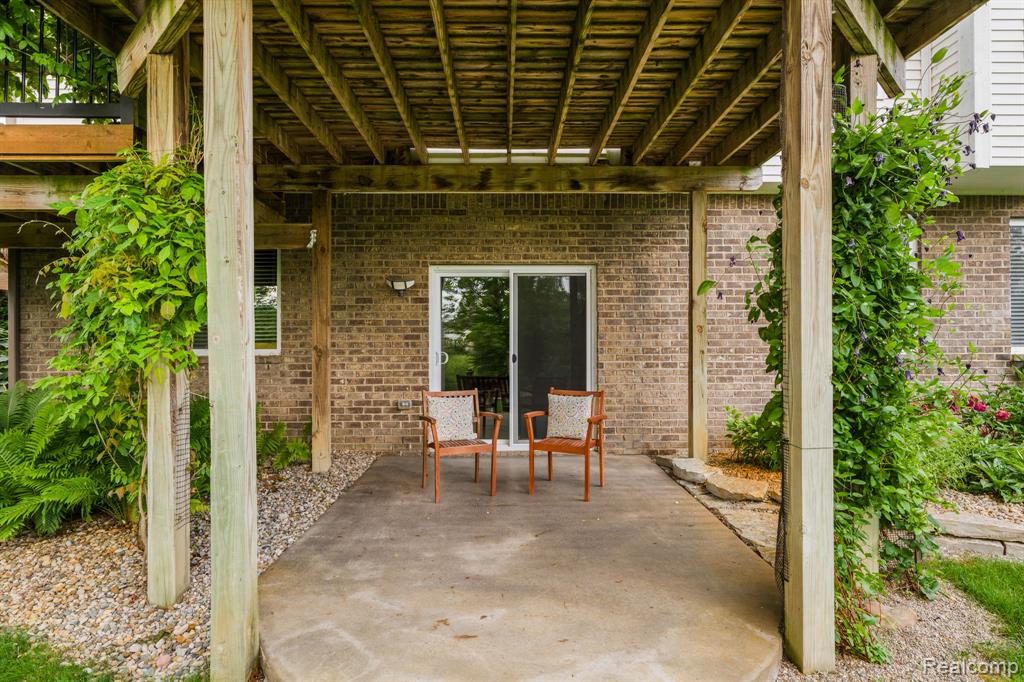613 Olivia Drive, Milford, MI 48381 — Photo 55