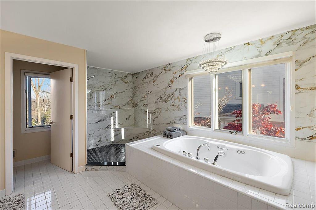 6531 CHELSEA, West Bloomfield, MI — Photo 19