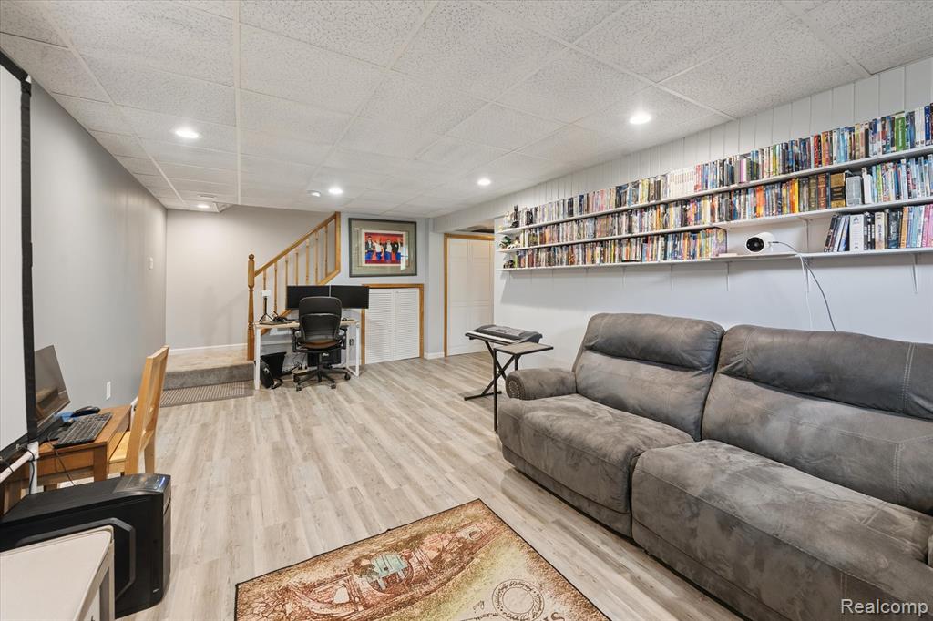 13399 Jennifer Drive, Perry, MI 48872 — Photo 29