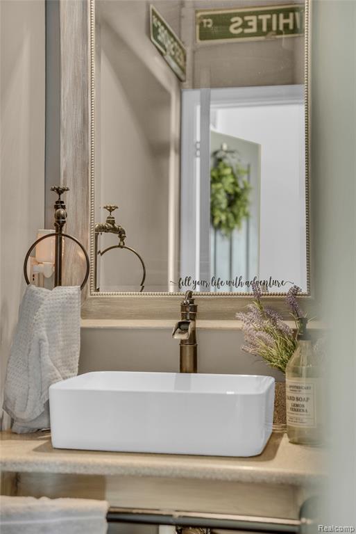 130 Whites Court, Houghton Lake, MI, 48629