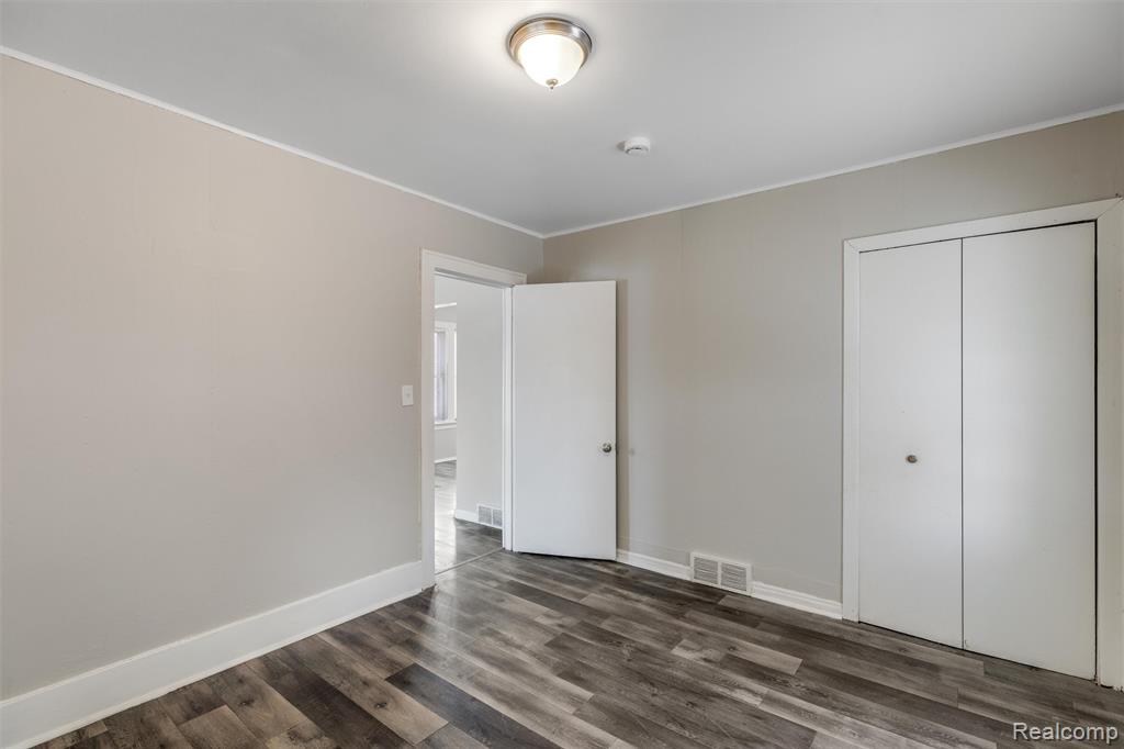 15358 Charles R Avenue, Eastpointe, MI 48021 — Photo 21