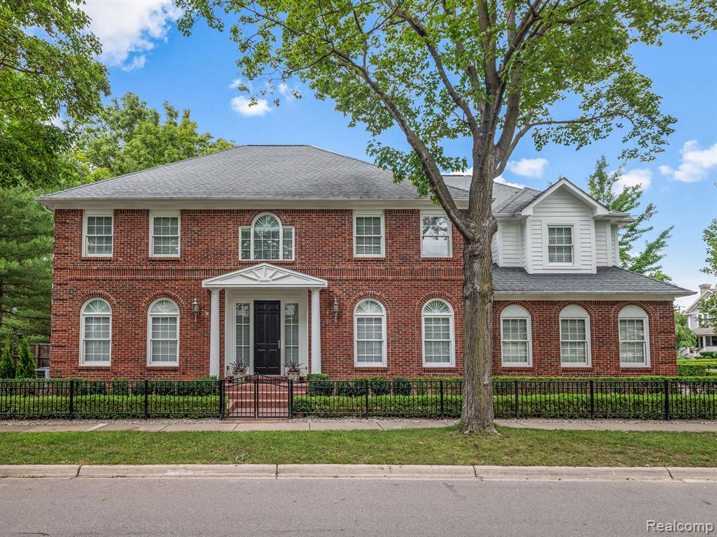 788 S BATES Street, Birmingham, MI 48009 — Photo 2
