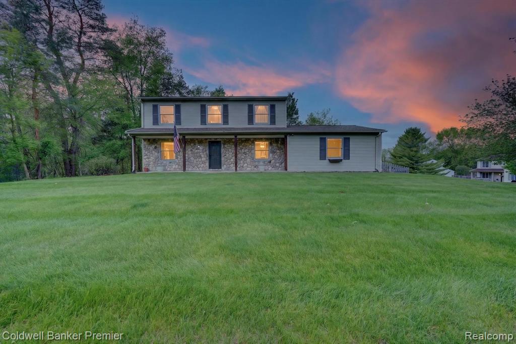 425 Arbor Pine Drive, Ortonville, MI 48462 — Photo 2