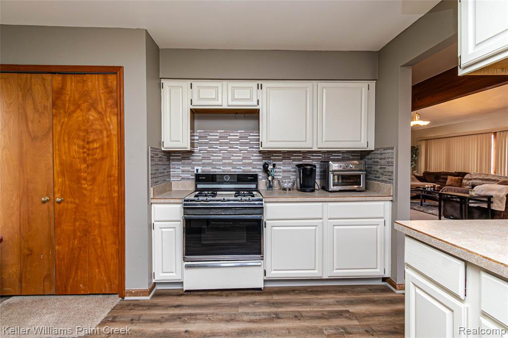39671 Arbor Street, Harrison Township, MI — Photo 13