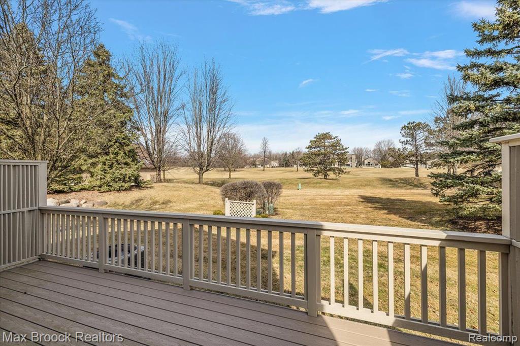 671 BROCKMOOR Lane, Bloomfield Hills, MI 48304 — Photo 24