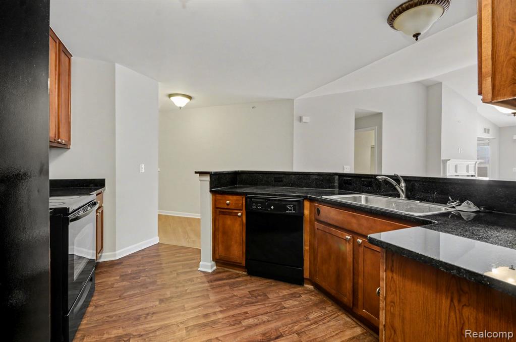269 Wright Street, 67, Wixom, MI 48393 — Photo 15