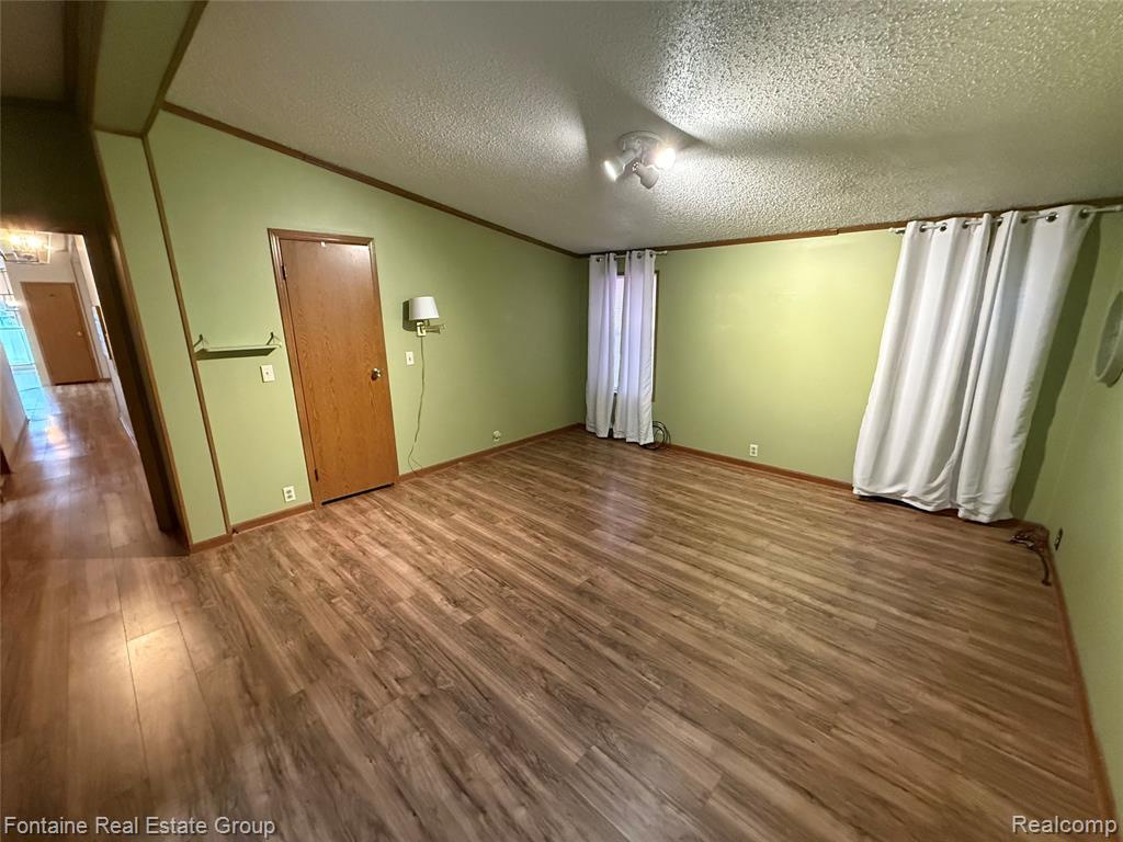 6678 Laramie, Romulus, MI 48174 — Photo 14
