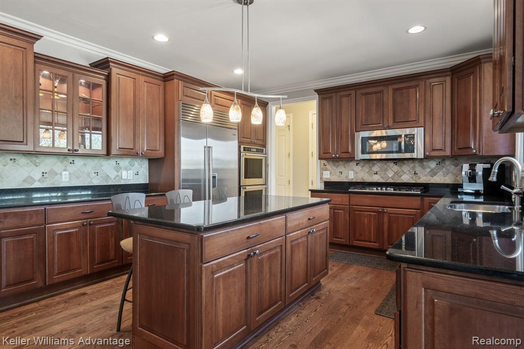 17421 Parkshore Drive, Northville, MI 48168 — Photo 16